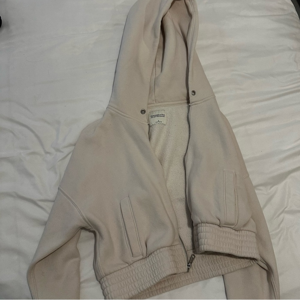 Cozy Cream Hooded Jacket